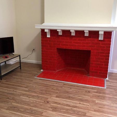 Large And Private 3 Bedroom And 1 Bathroom Apartment Near Newark International Airport Ewr And New York City Kültér fotó